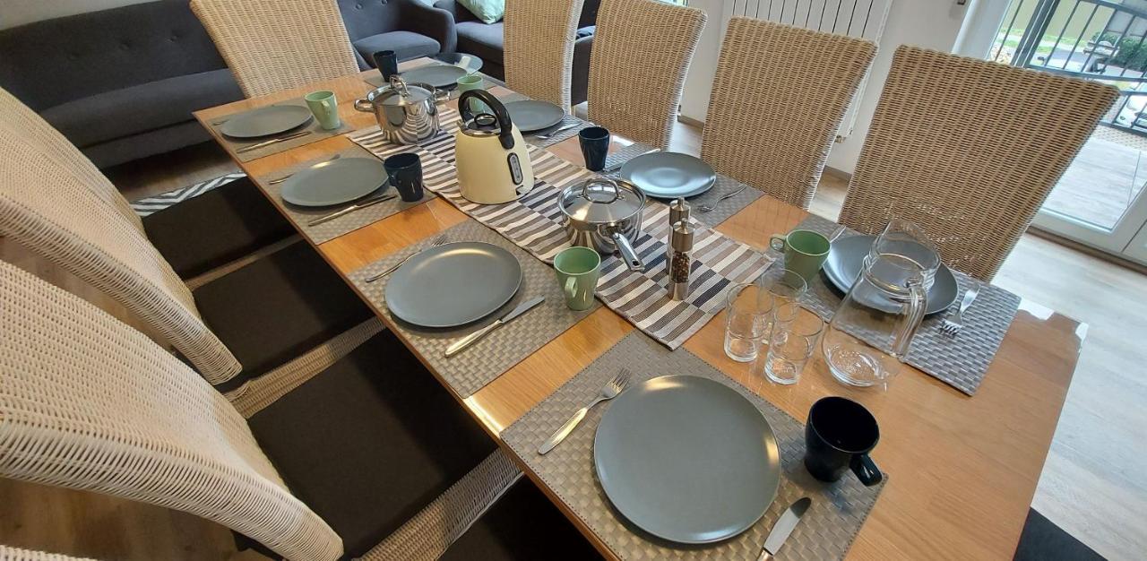 Ferienwohnung Am Fluss 클로텐 외부 사진