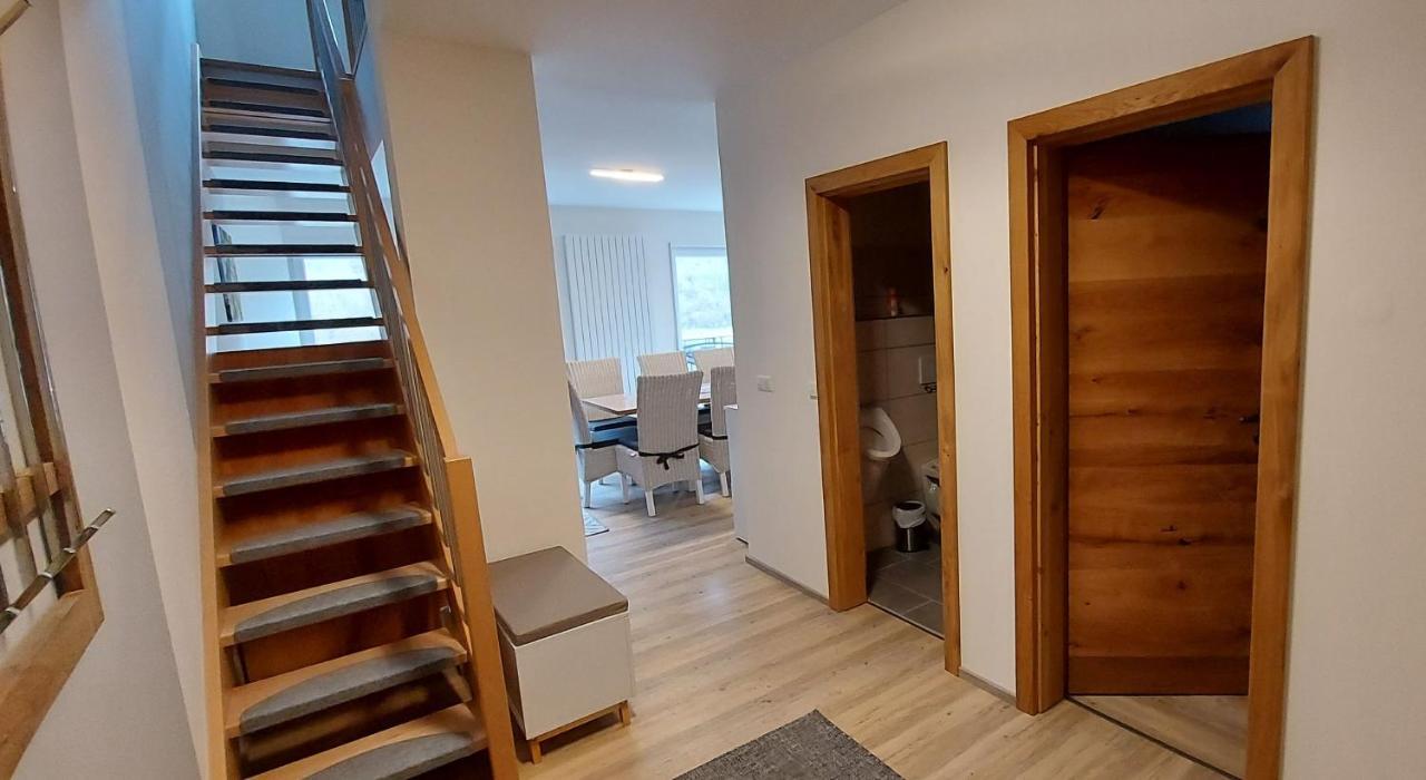 Ferienwohnung Am Fluss 클로텐 외부 사진