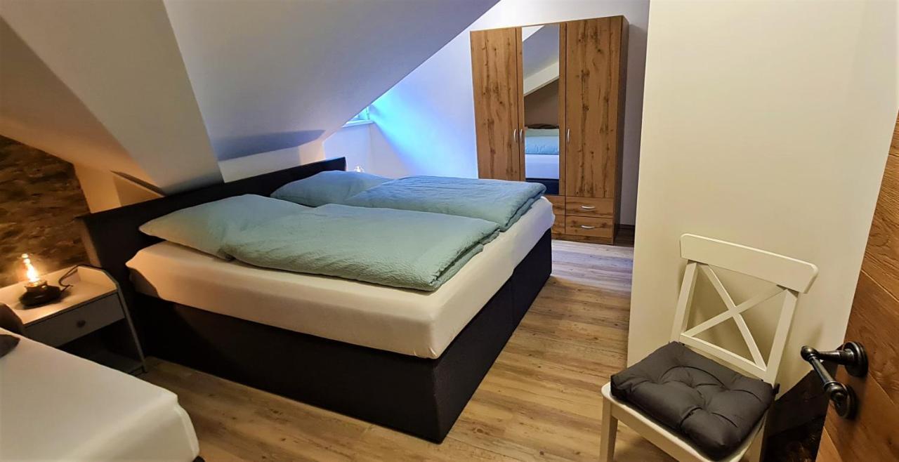 Ferienwohnung Am Fluss 클로텐 외부 사진